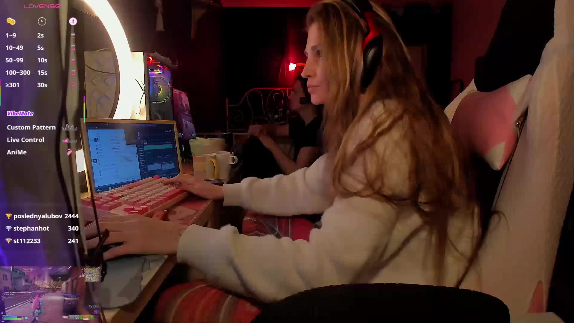 FukinHotCouple Adult Chat June 4, 2026