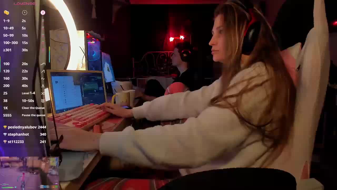 FukinHotCouple Adult Chat June 4, 2026