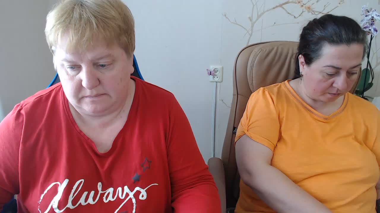 XMollyJaneEX Adult Chat June 4, 2026