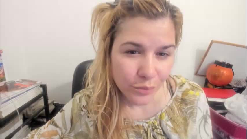 artsyandcraftsy_ Adult Chat June 5, 2026