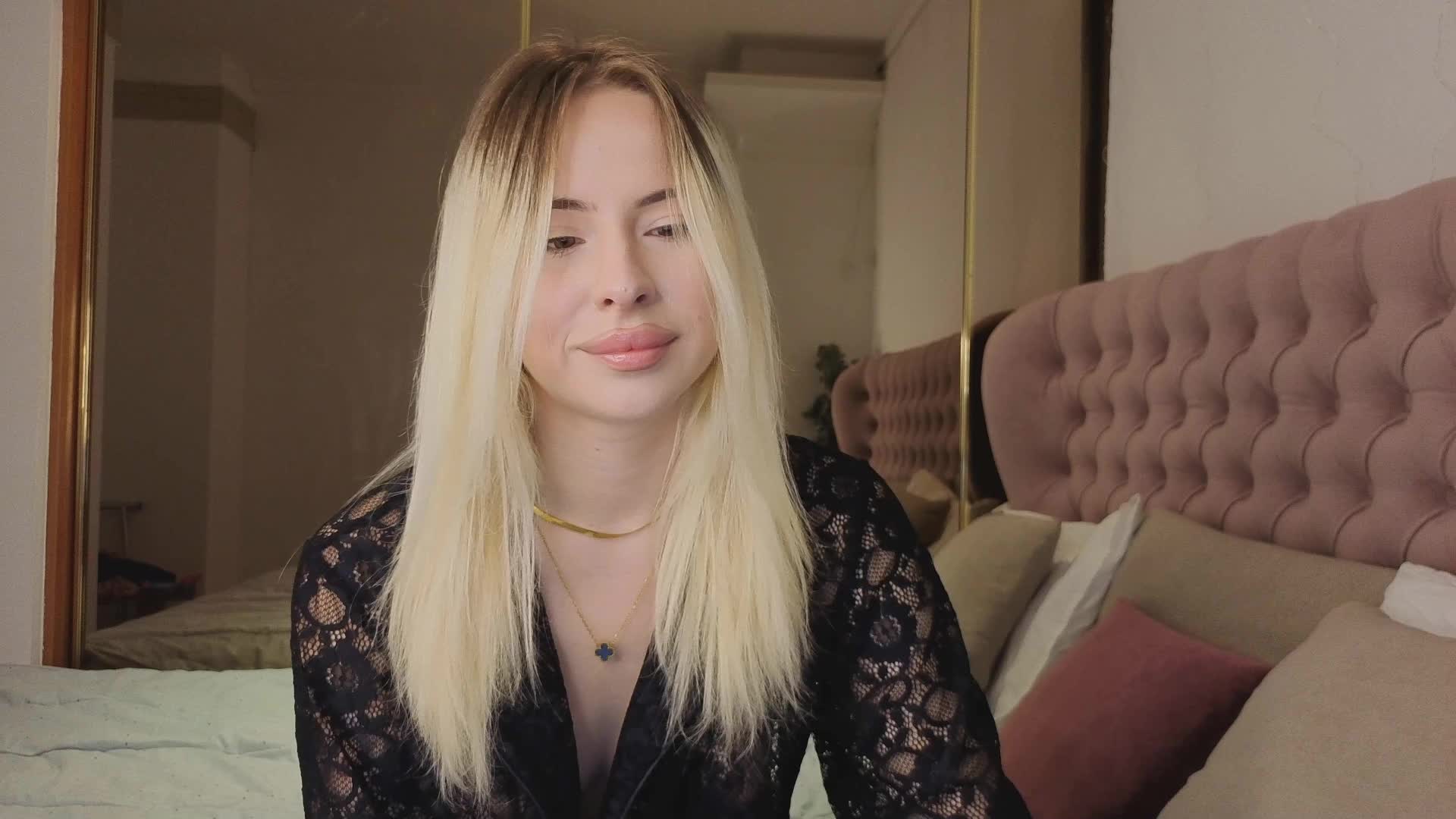 Bella-crazyy Adult Chat June 5, 2026