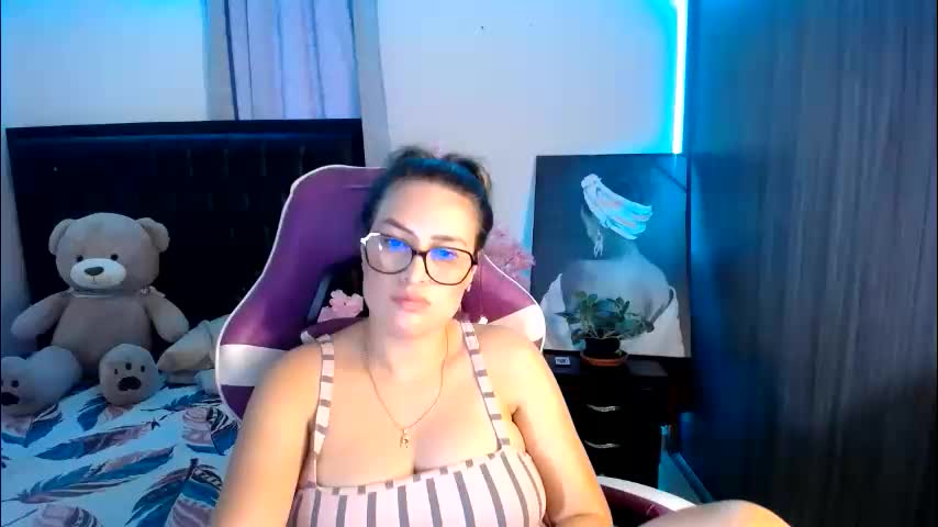 esmeralda098 Adult Chat June 5, 2026