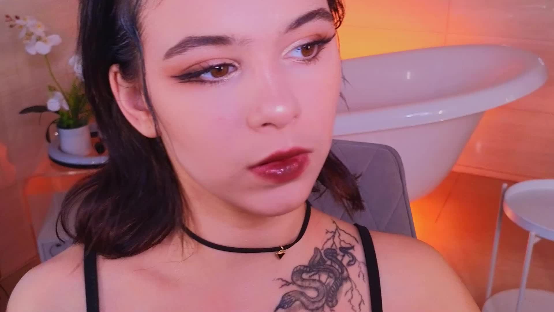 CoralineJones Adult Chat June 5, 2026