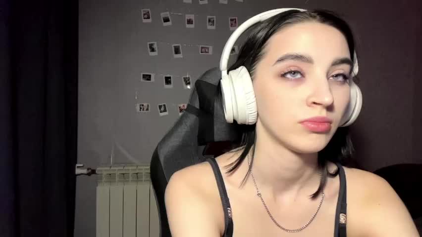 elinorashfield Adult Chat June 6, 2026