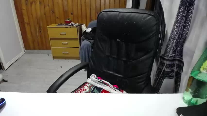 xxxnewlywedsxxx Adult Chat June 6, 2026