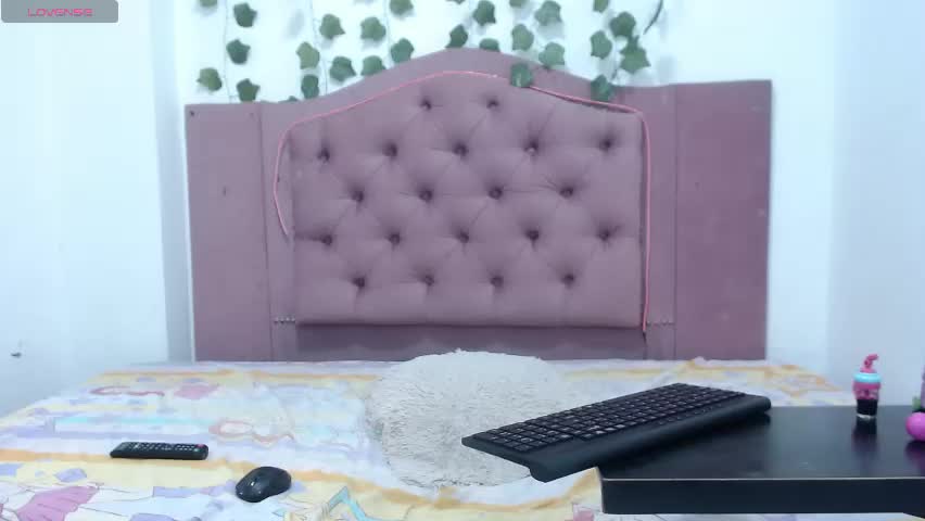 aprilycrystal Adult Chat June 6, 2026