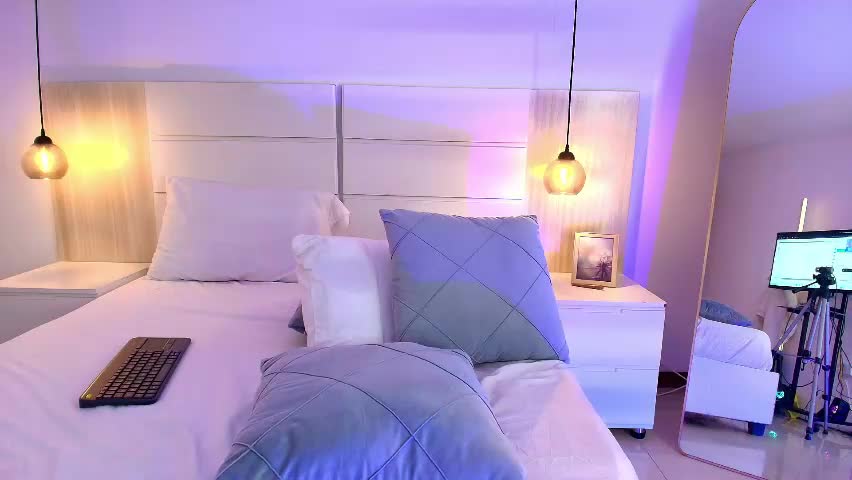 victoria_clarke_ Adult Chat June 6, 2026