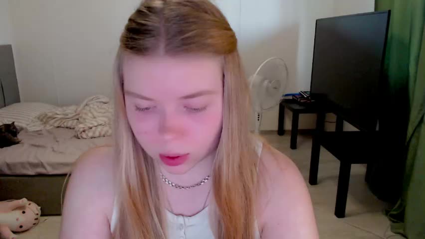 kitten_jenny01 Adult Chat June 6, 2026