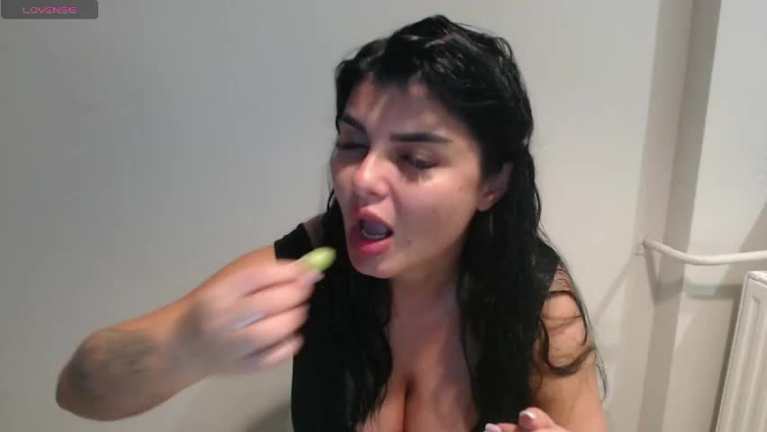 issabellablaire Adult Chat June 6, 2026