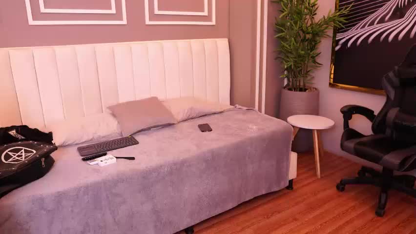 mekari_doll Adult Chat June 6, 2026