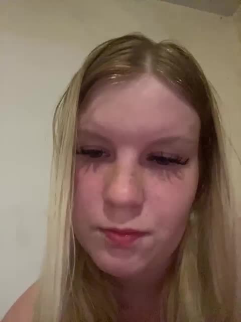 Amelia2004 Adult Chat June 7, 2026