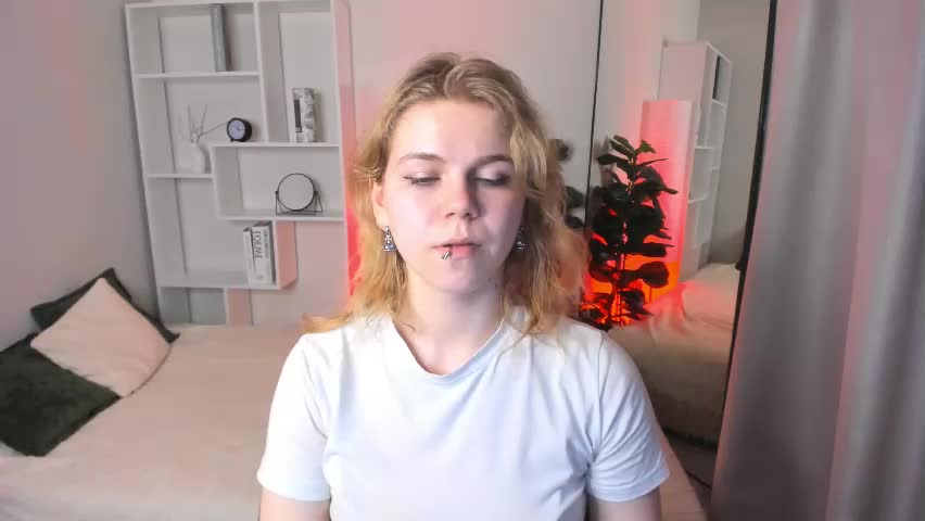 elizabethvane Adult Chat June 6, 2026