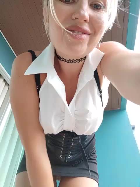 Minni____Mia Adult Chat June 7, 2026