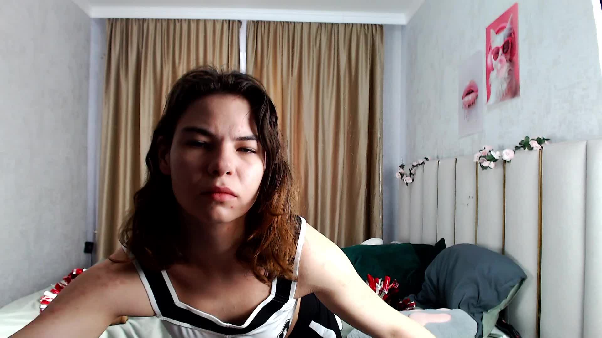 sweety-bunny Adult Chat June 7, 2026