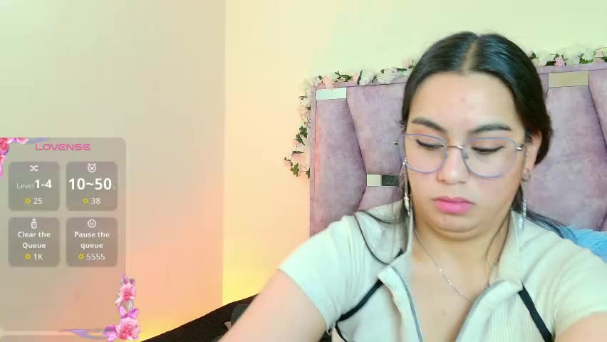 iris_mandarinne Adult Chat June 7, 2026