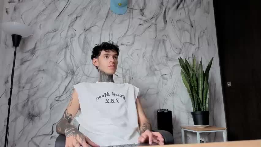arteemiis Adult Chat June 7, 2026