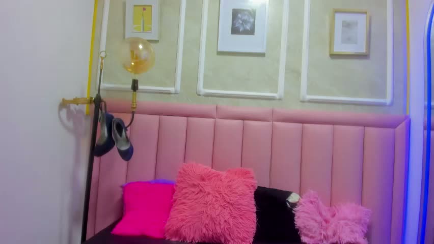 velvet_giirll Adult Chat June 8, 2026