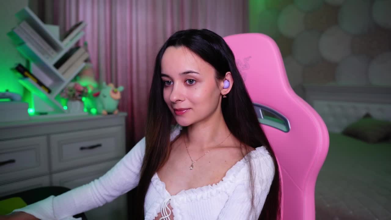 JuicyAngel Adult Chat June 8, 2026