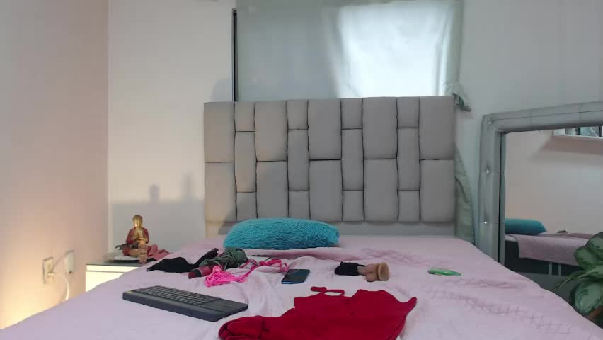 lily_rose0 Adult Chat June 8, 2026