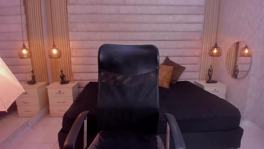 cloe_monroee_ Adult Chat June 8, 2026
