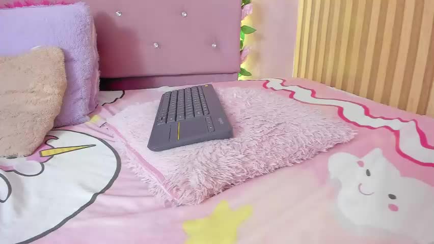 lovely__kiss__ Adult Chat June 8, 2026