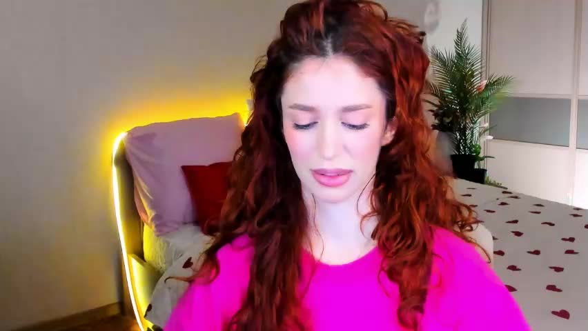 christinaconteeree Adult Chat June 8, 2026