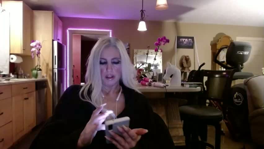 danikawhite69 Adult Chat June 8, 2026
