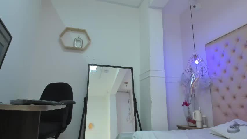 victoria_kitt Adult Chat June 8, 2026