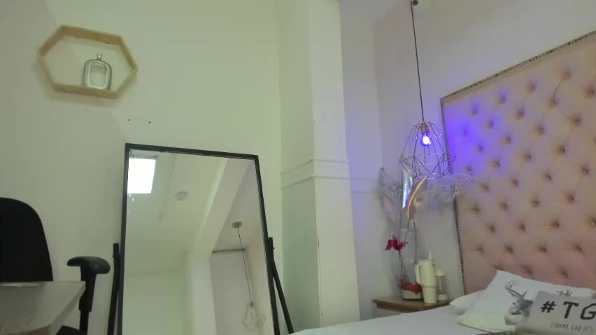 victoria_kitt Adult Chat June 8, 2026