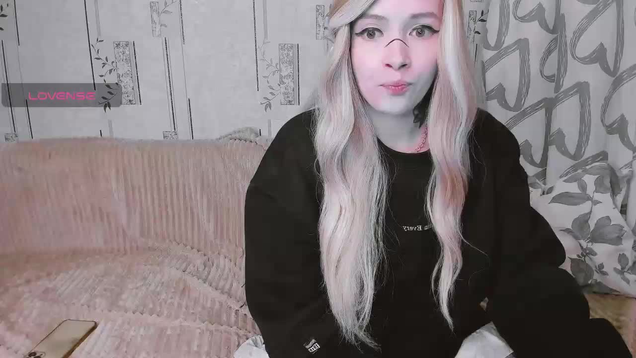 your_woman Adult Chat June 8, 2026