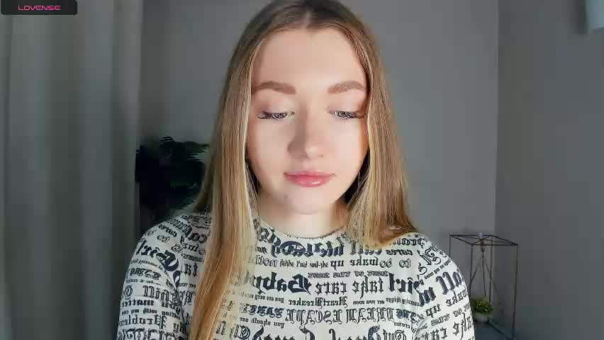 laviniahoutz Adult Chat June 9, 2026