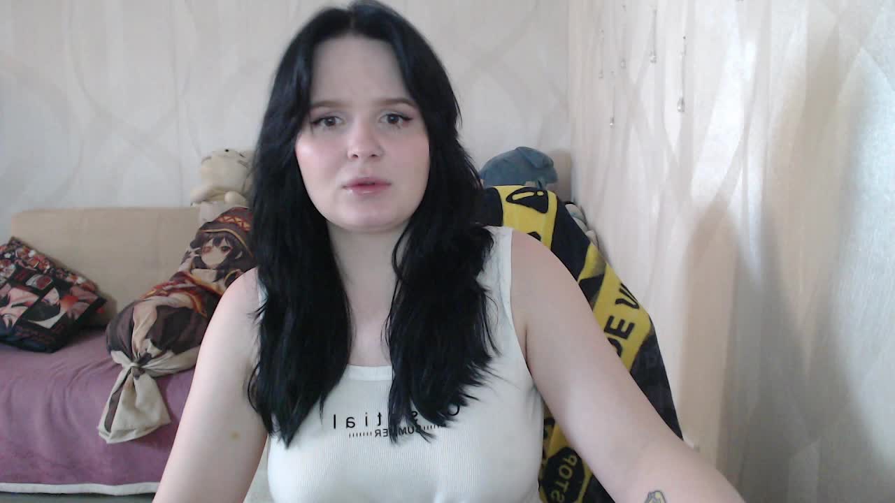 Lizzi-Peach Adult Chat June 9, 2026