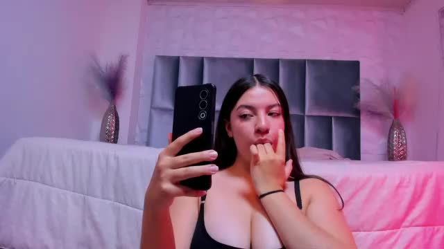 sara_deen Adult Chat June 9, 2026