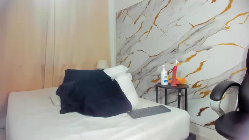 luna_marron Adult Chat June 8, 2026
