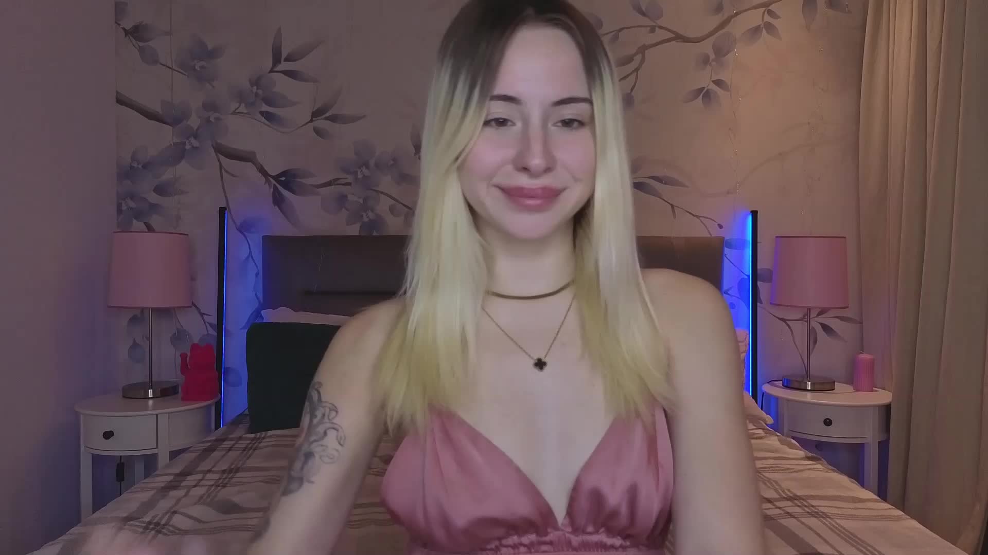 Bella-crazyy Adult Chat June 9, 2026