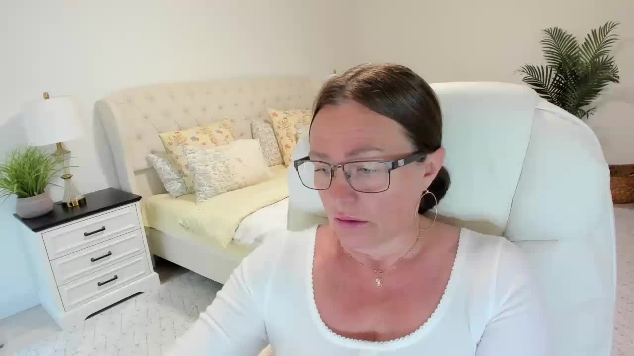 -Michelle- Adult Chat June 10, 2026