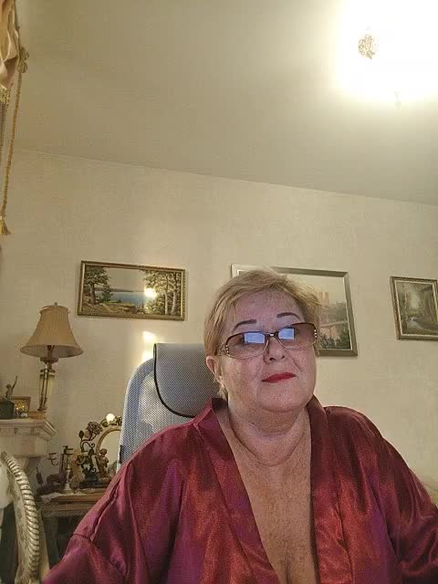 KarinkaSweet Adult Chat June 10, 2026