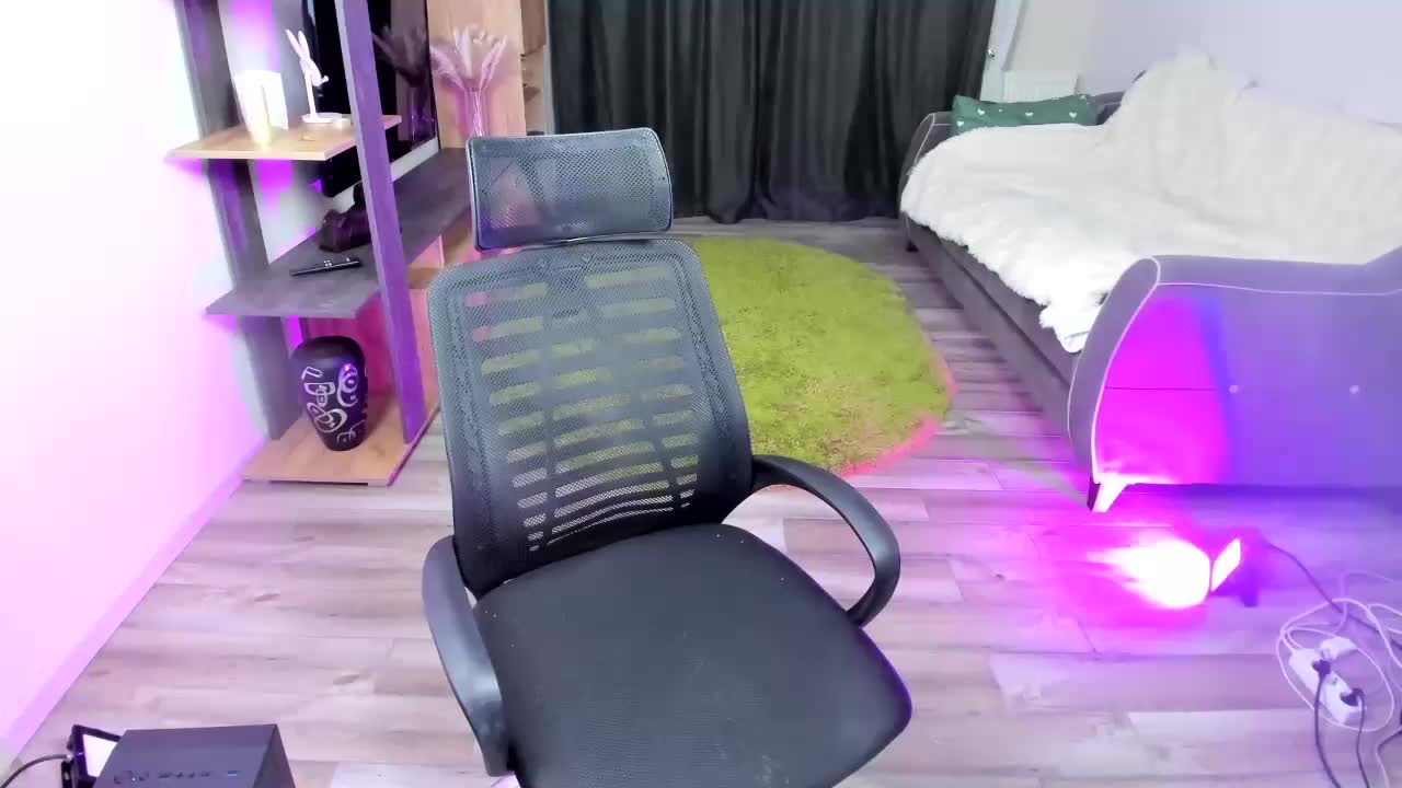 StrippingLady Adult Chat June 10, 2026