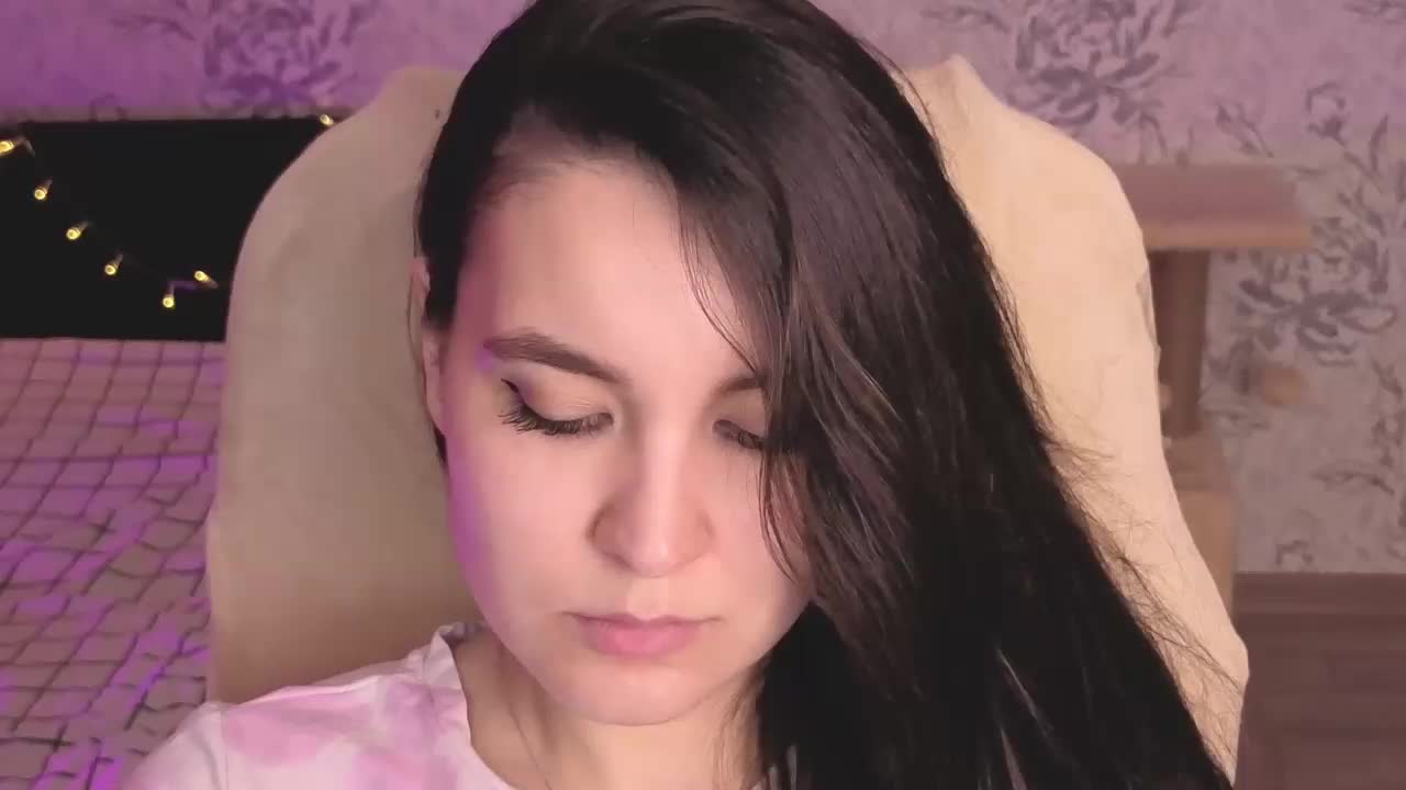 annie-fleur Adult Chat June 10, 2026