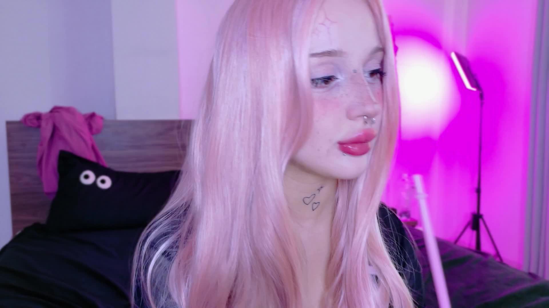 lolykari Adult Chat June 10, 2026