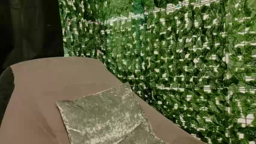 nicoleirisxxx Adult Chat June 10, 2026