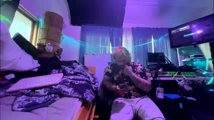 kinkybiguy14 Adult Chat June 10, 2026