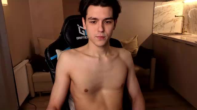 travisrivas Adult Chat June 11, 2026