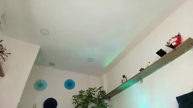 elliee1 Adult Chat June 12, 2026