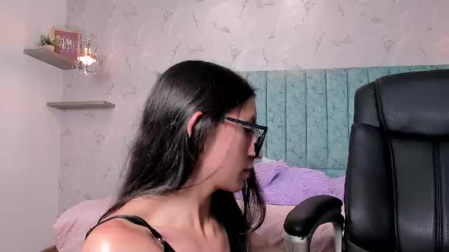 mia_velmont Adult Chat June 11, 2026