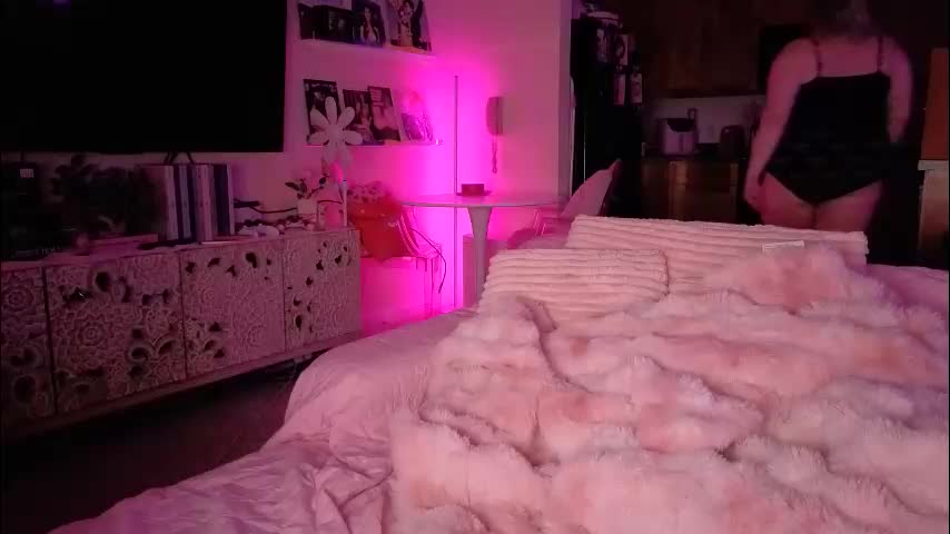 piggyrose Adult Chat June 11, 2026