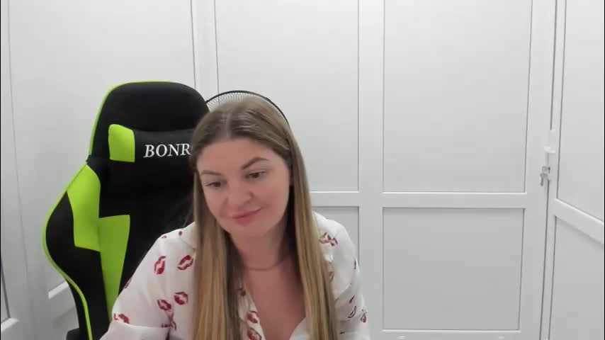 madison_smile Adult Chat June 12, 2026