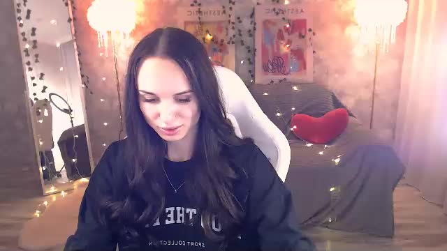 nicolemerz Adult Chat June 12, 2026