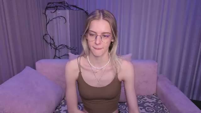 kitty__like18 Adult Chat June 12, 2026