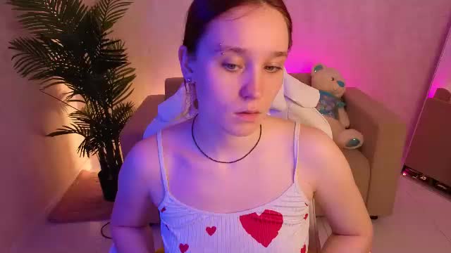 sweetieblushh Adult Chat June 12, 2026